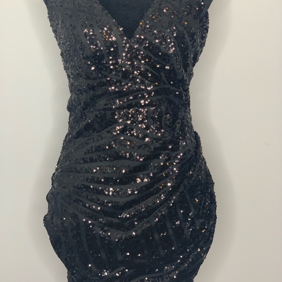 Mini  black sparkly dress with black sequence - Picture 5 of 8